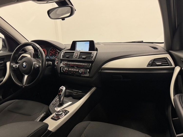 BMW Serie 1 116D foto 11