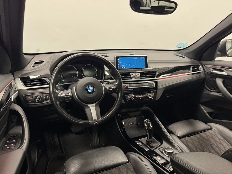 BMW X1 SDRIVE 18D foto 9