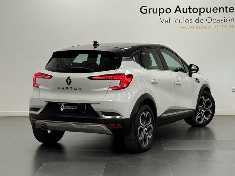 Renault Captur ZEN EDC 140CV foto 4