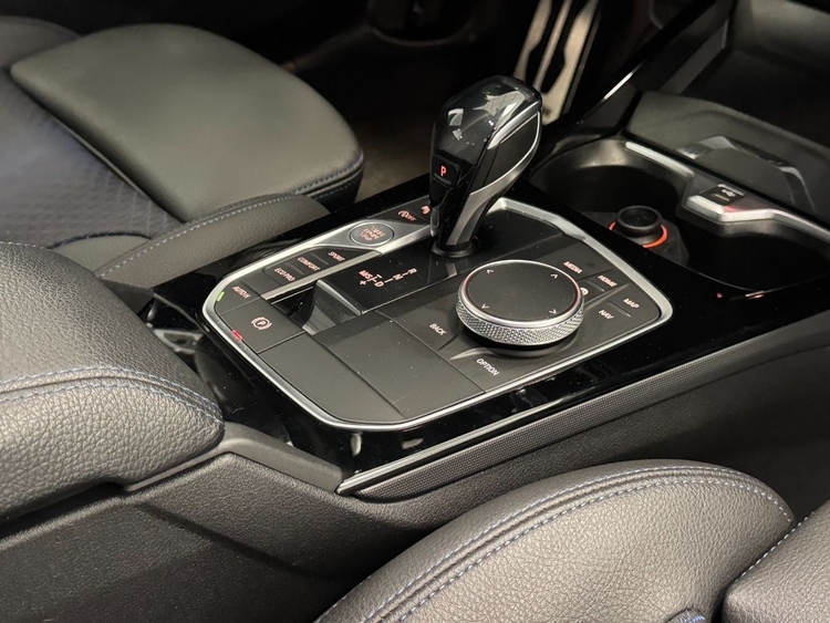 BMW Serie 1 18D foto 47