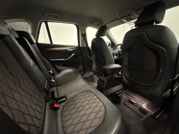 BMW X1 SDRIVE 18D foto 49