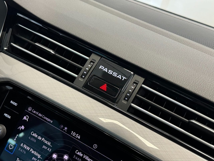 Volkswagen Passat EXECUTIVE DSG  foto 31