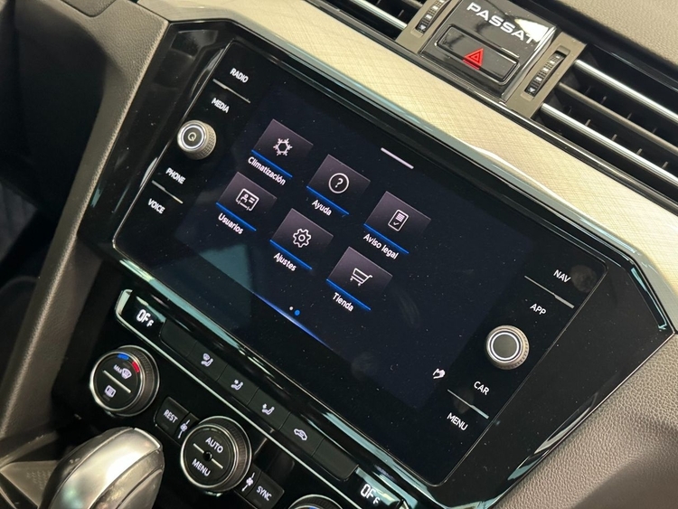 Volkswagen Passat EXECUTIVE DSG  foto 34