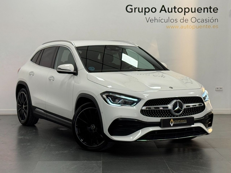 Mercedes GLA 200D 4MATIC AMG foto 2