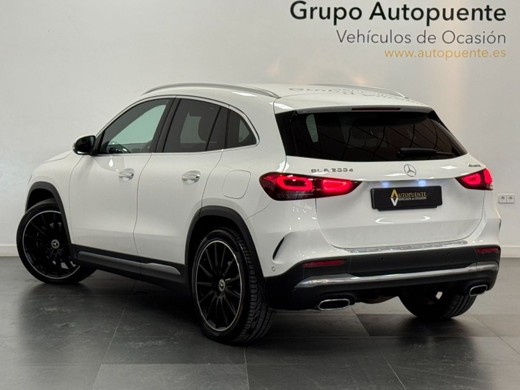 Mercedes GLA 200D 4MATIC AMG foto 5