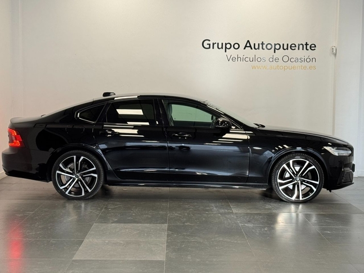 Volvo S90 2.0 B5 D PLUS DARK AUTO foto 3