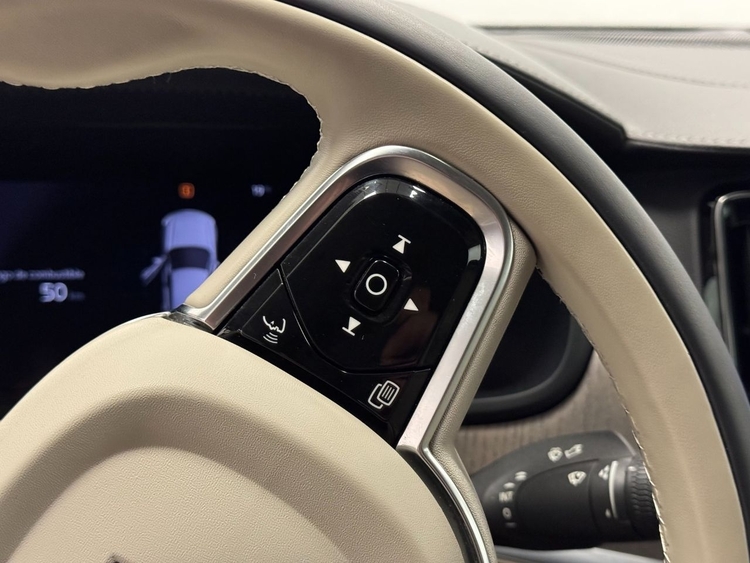 Volvo S90 2.0 B5 D PLUS DARK AUTO foto 25