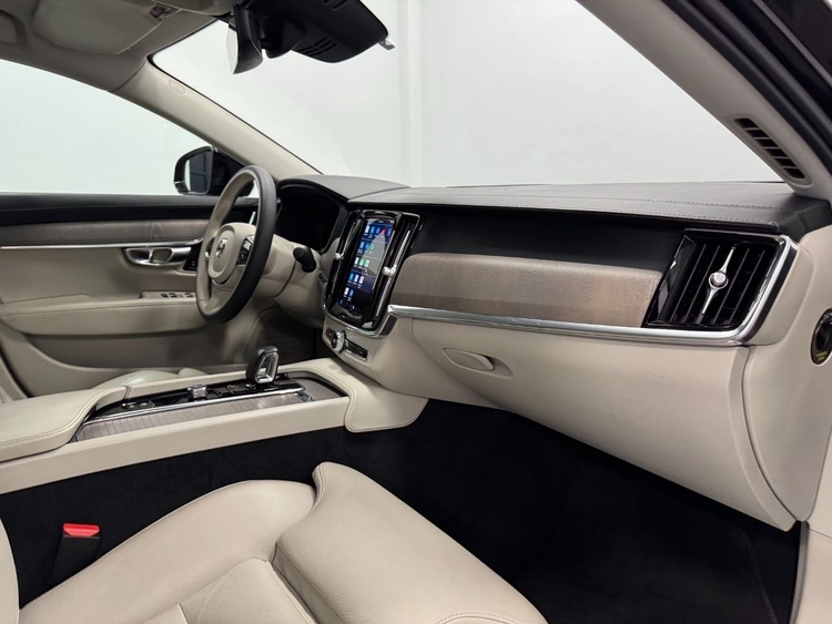 Volvo S90 2.0 B5 D PLUS DARK AUTO foto 30