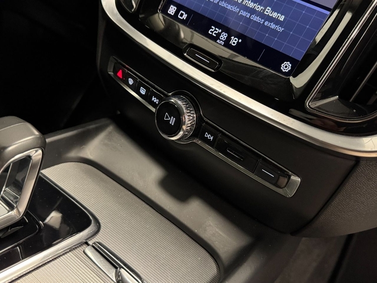 Volvo V60 2.0 B4 D PLUS DARK AUTO foto 35