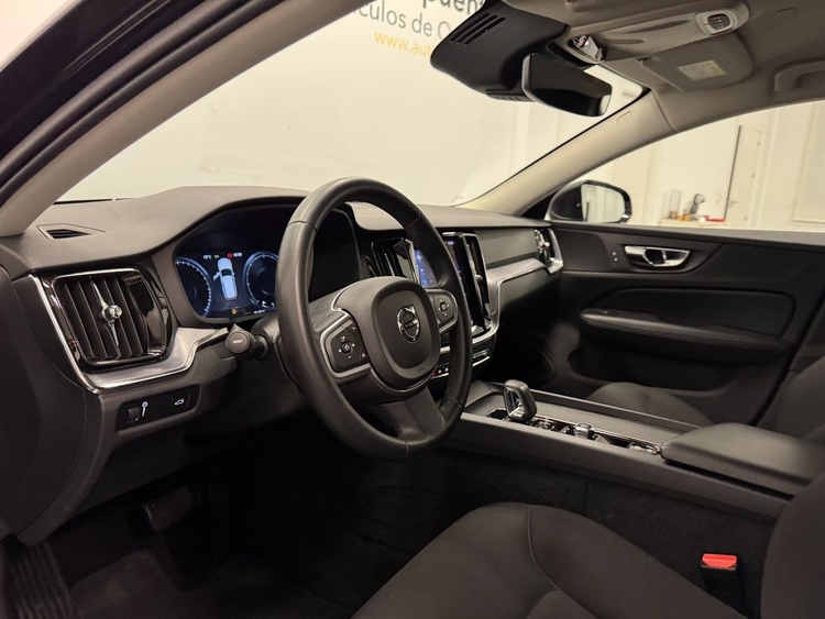 Volvo V60 MOMENTUM PRO AUTO  foto 14