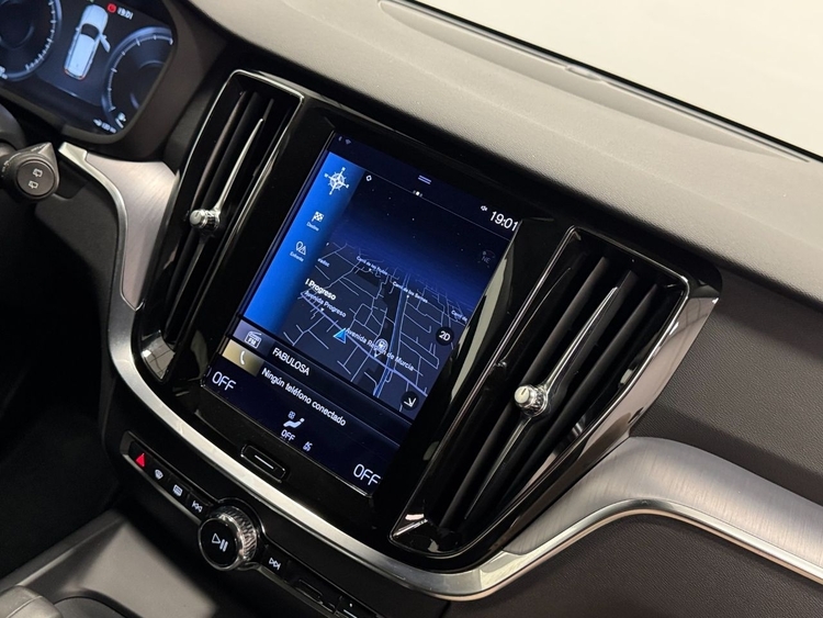 Volvo V60 MOMENTUM PRO AUTO  foto 31
