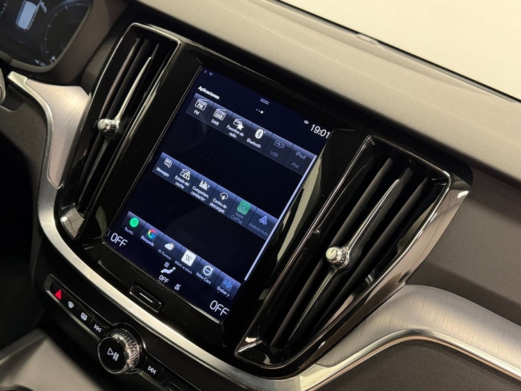 Volvo V60 MOMENTUM PRO AUTO  foto 33