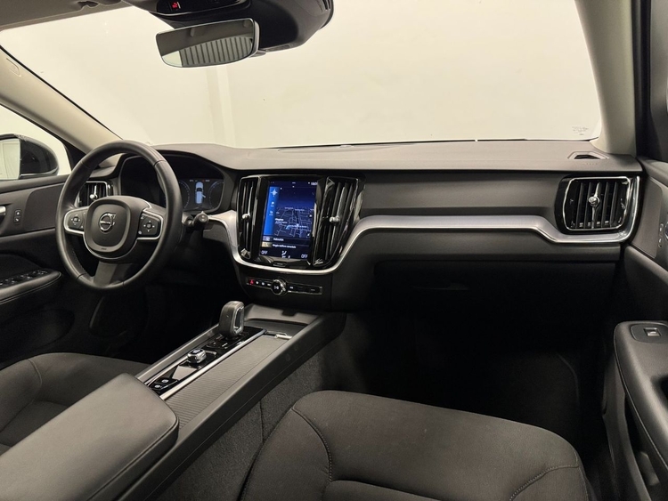 Volvo V60 MOMENTUM PRO AUTO  foto 11