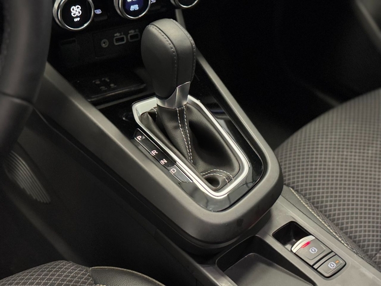 Renault Arkana TECHNO TCE MILD HYBRID 140 foto 25