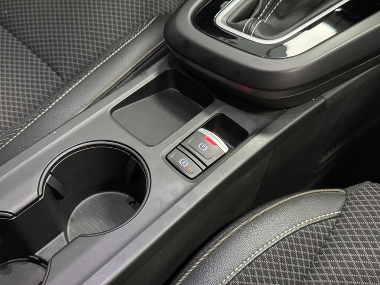 Renault Arkana TECHNO TCE MILD HYBRID 140 foto 38