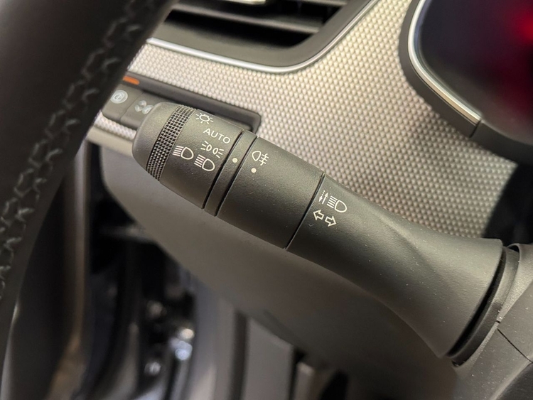 Renault Arkana TECHNO TCE MILD HYBRID 140 foto 20