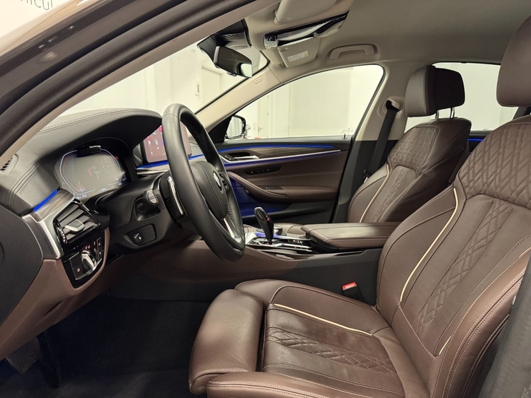 BMW Serie 5 530D XDRIVE foto 16