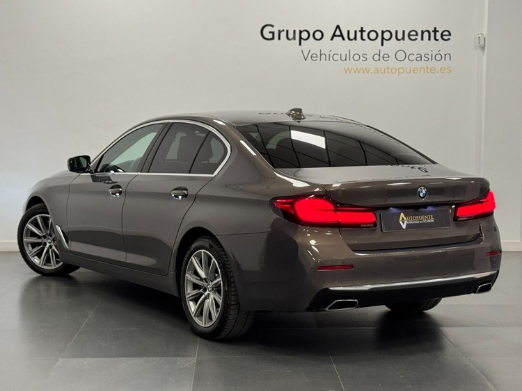 BMW Serie 5 530D XDRIVE foto 5