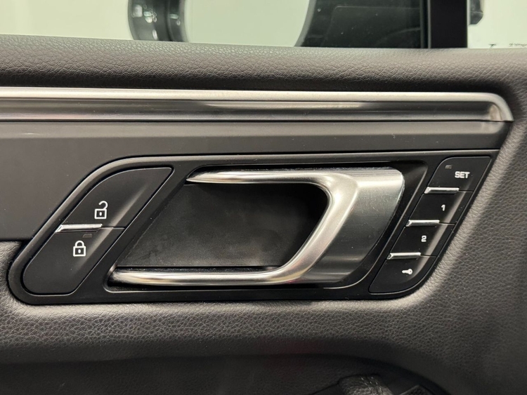 Porsche Macan MACAN  foto 18