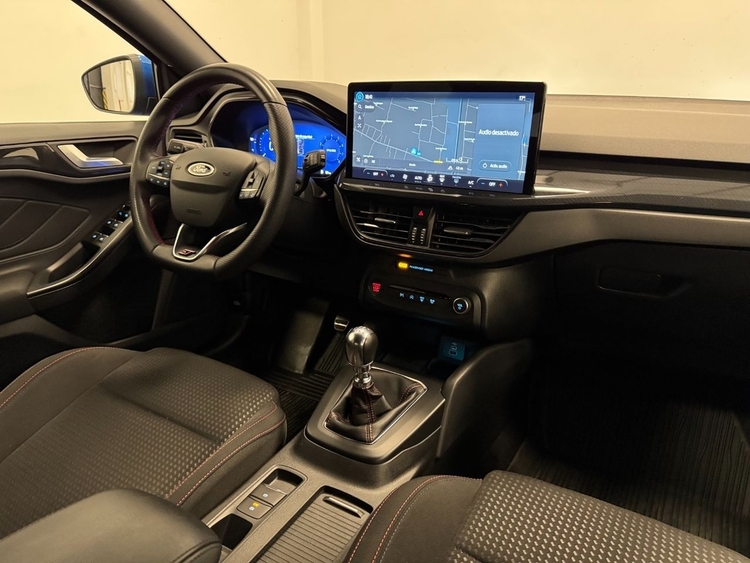 Ford Focus ST LINE ECOBOOST foto 12