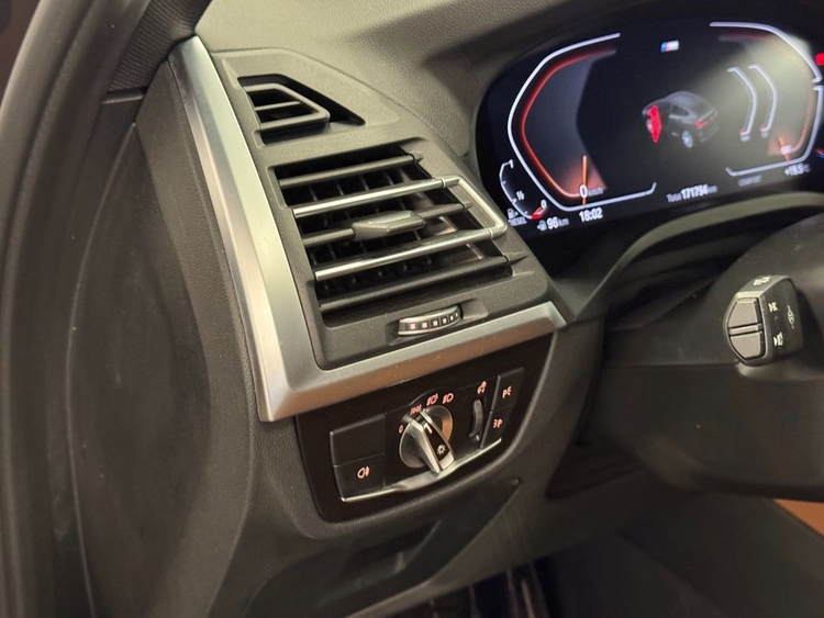 BMW X4 XDRIVE XLINE 20D foto 19