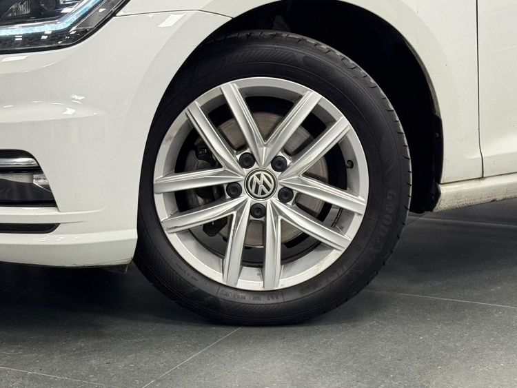 Volkswagen Golf VARIANT ADVANCE TDI foto 46