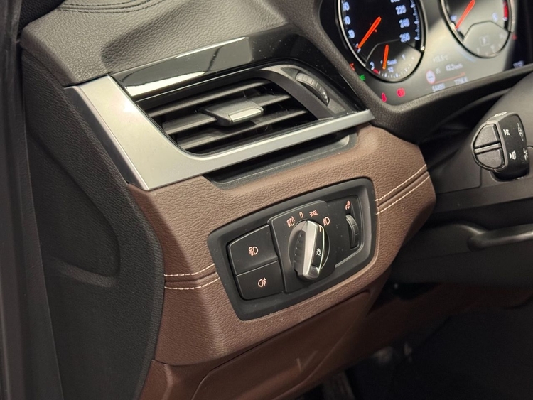 BMW X2 SDRIVE 18D foto 18