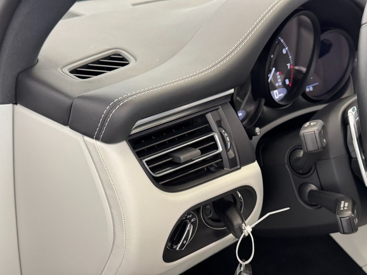 Porsche Macan MACAN  foto 18