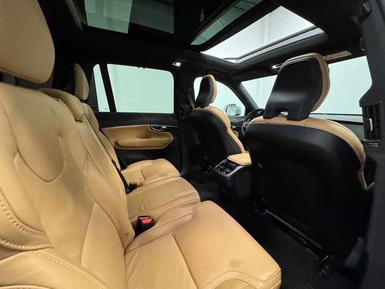 Volvo XC90 INSCRIPTION AUTO AWD B5 D foto 36