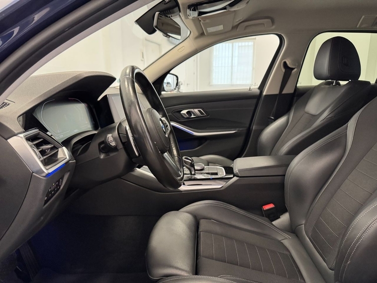 BMW Serie 3  320D  foto 16