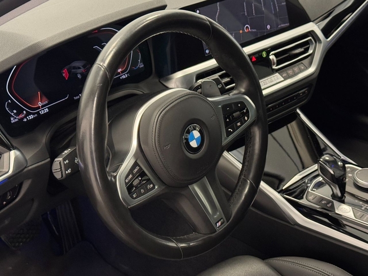 BMW Serie 3  320D  foto 21