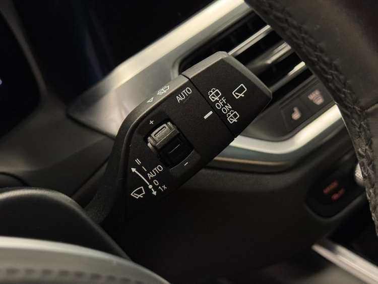 BMW Serie 3  320D  foto 24