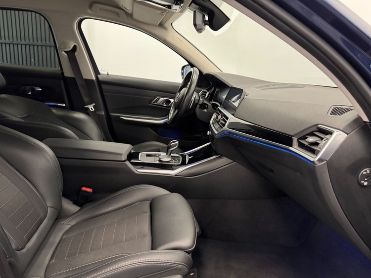 BMW Serie 3  320D  foto 31
