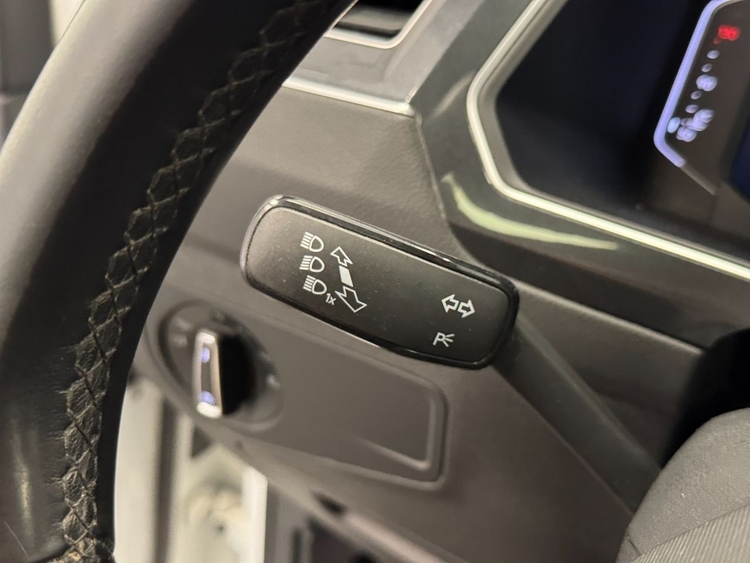 Volkswagen Tiguan R-LINE DSG foto 14