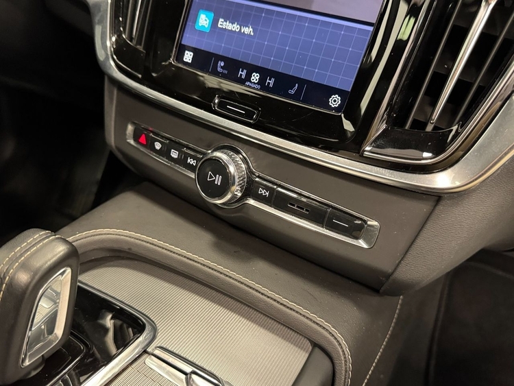 Volvo V90 V90 B4 D R-DESIGN AUTO 197CV foto 22