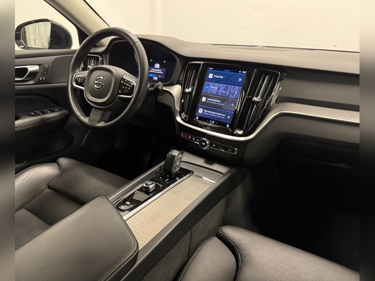 Volvo V60 PLUS DARK AUTO 2.0 B4 D foto 12