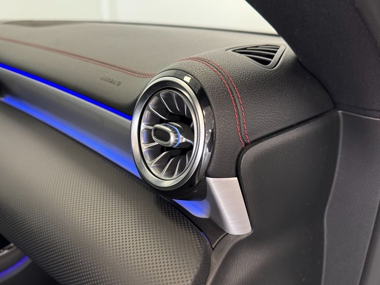 Mercedes CLA CLASE CLA AMG 200D foto 29