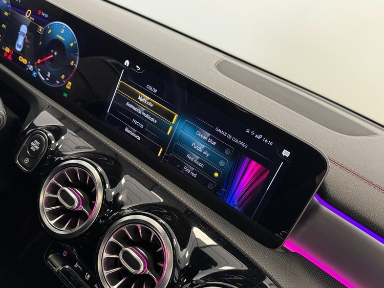 Mercedes CLA CLASE CLA AMG 200D foto 34