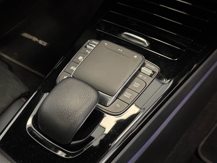 Mercedes CLA CLASE CLA AMG 200D foto 39