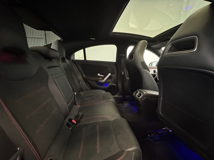 Mercedes CLA CLASE CLA AMG 200D foto 41