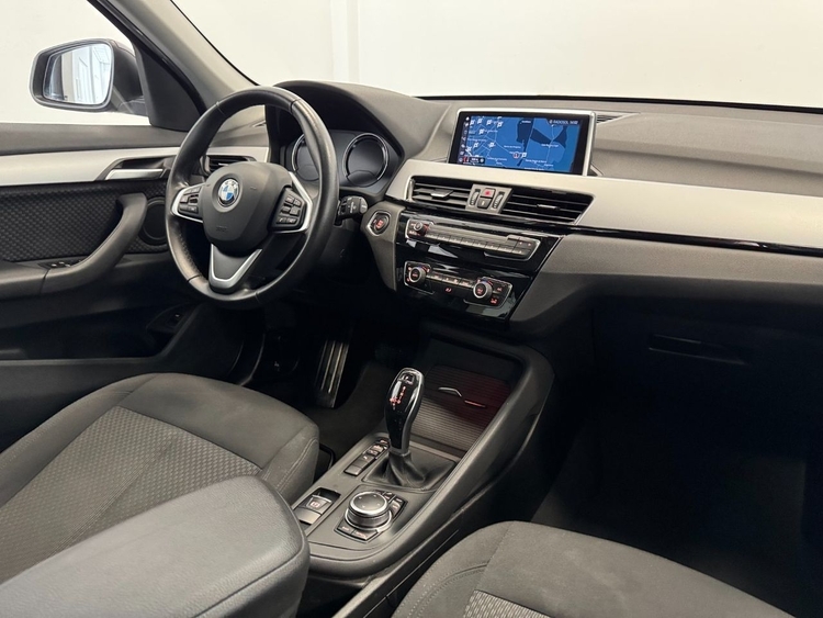 BMW X1 SDRIVE 18D  foto 12