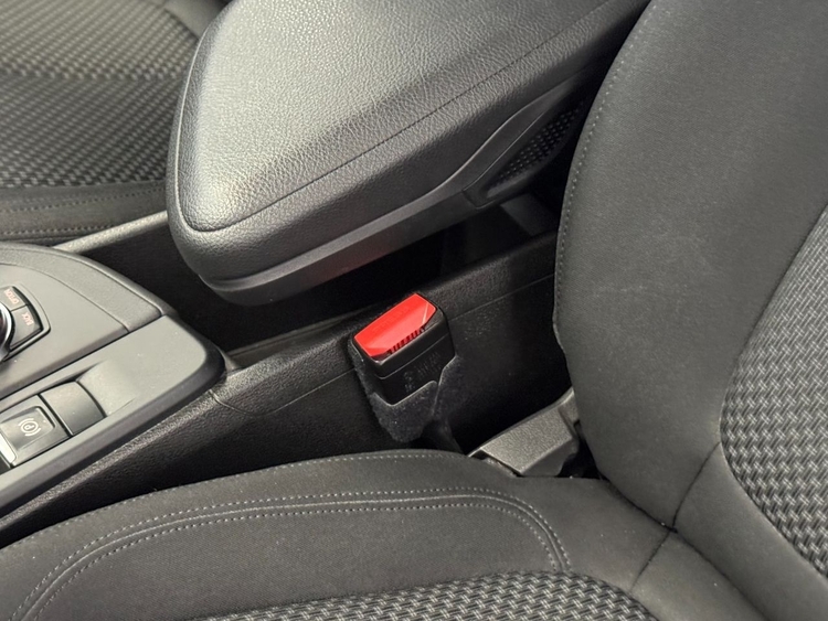 BMW X1 SDRIVE 18D  foto 26