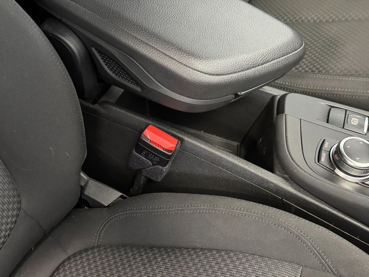 BMW X1 SDRIVE 18D  foto 37