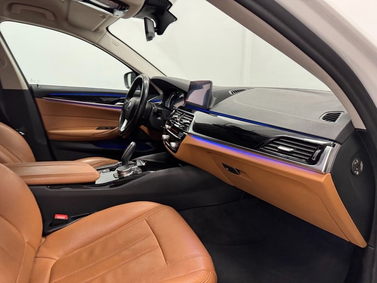 BMW Serie 5 520D  foto 25