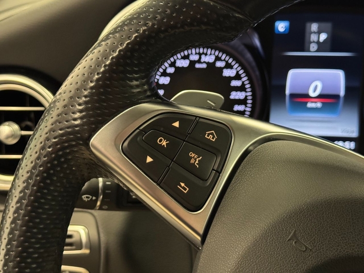 Mercedes Clase GLC AMG 220D 4MATIC  foto 24