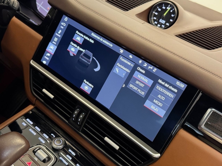 Porsche Cayenne CAYENNE E-HYBRID  foto 44