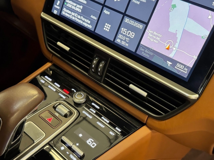 Porsche Cayenne CAYENNE E-HYBRID  foto 47