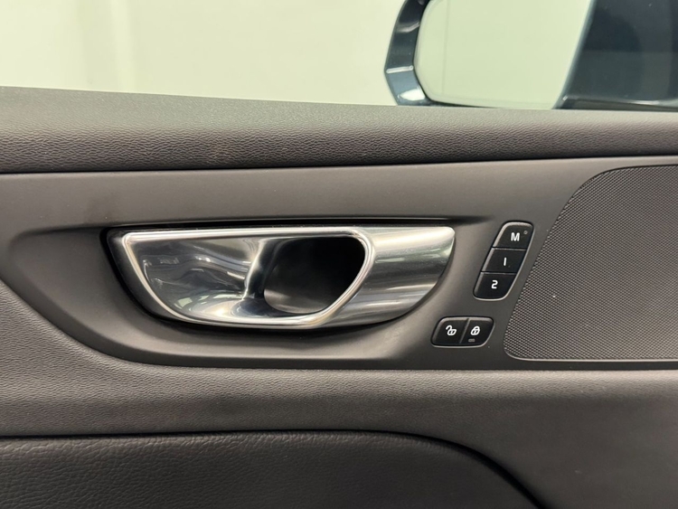 Volvo V60 T6 AWD RECHARGE INSCRIPTION foto 16