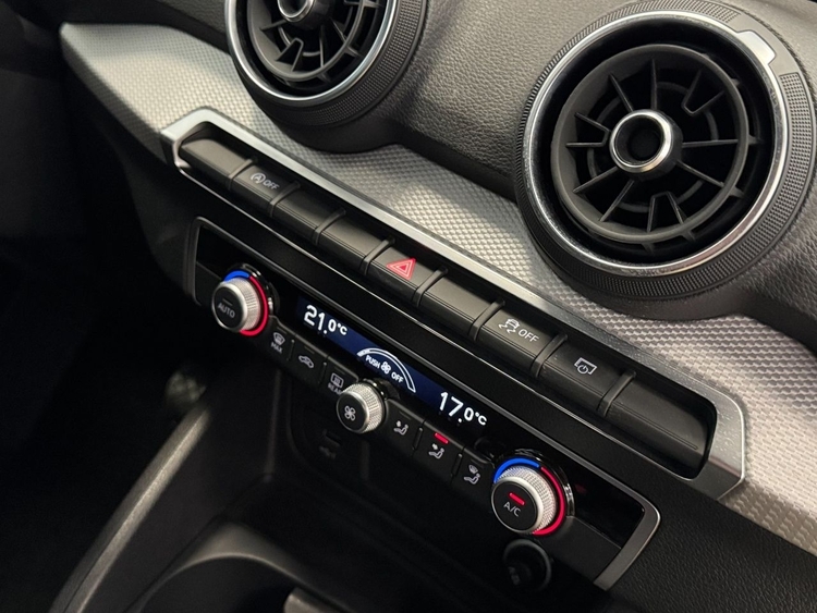Audi Q2 ADVANCED 30TDI S-TRONIC foto 36
