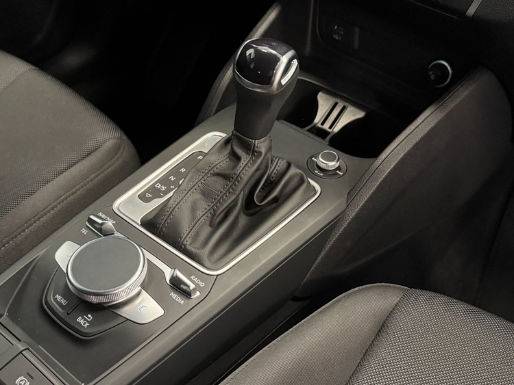 Audi Q2 ADVANCED 30TDI S-TRONIC foto 39